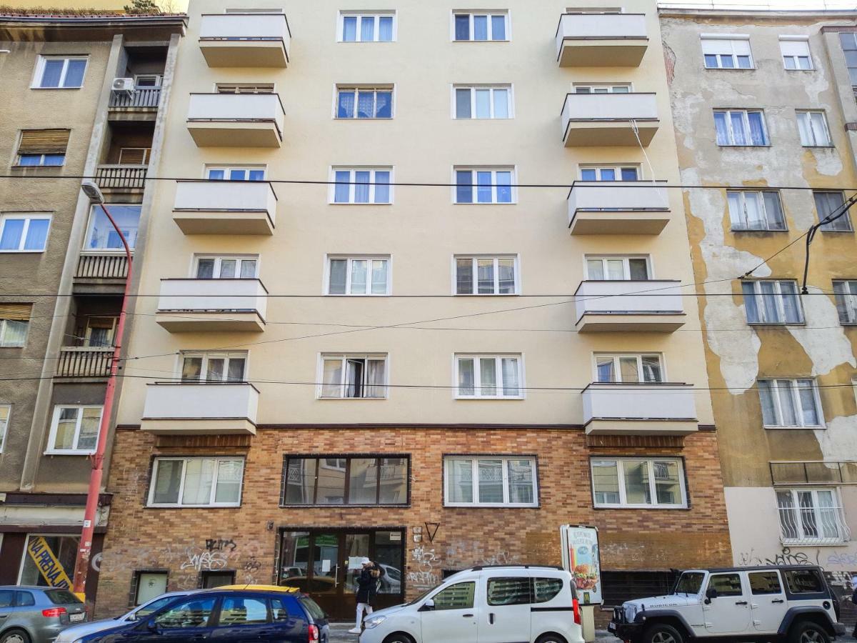 Central Apartments By Kovee براتسيلافا المظهر الخارجي الصورة