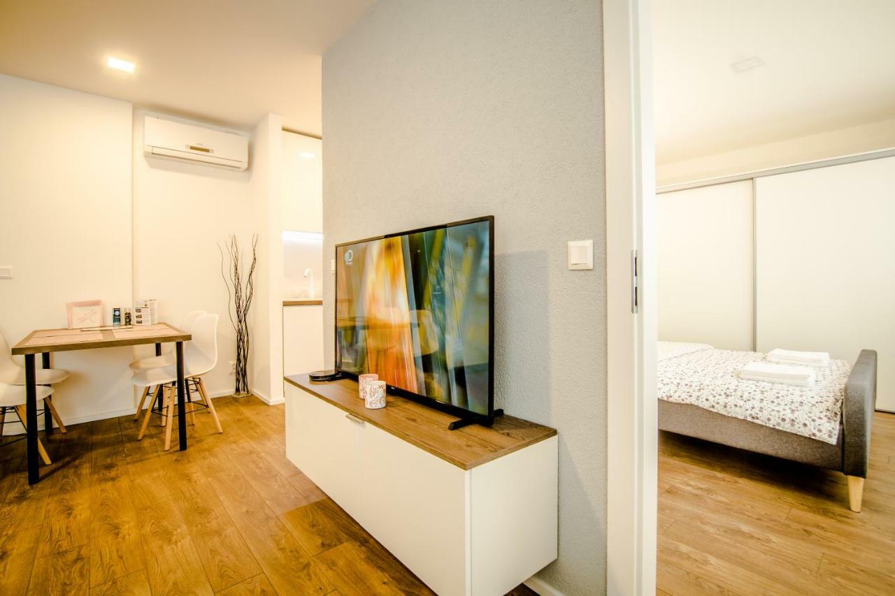 Central Apartments By Kovee براتسيلافا المظهر الخارجي الصورة